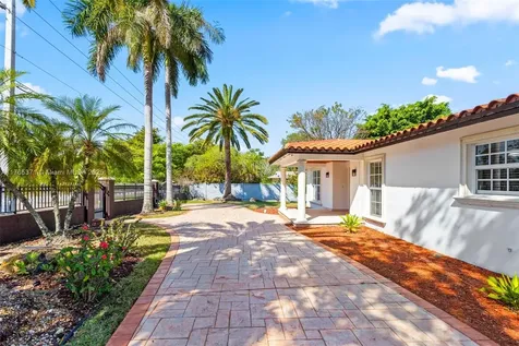 6961 SW 152nd Street Palmetto Bay FL 33157