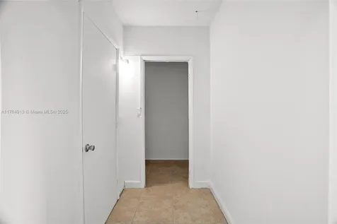 841 W 50th Street Hialeah FL 33012