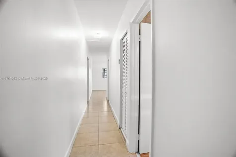 841 W 50th Street Hialeah FL 33012