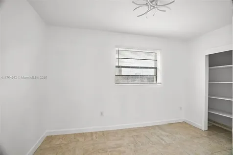 841 W 50th Street Hialeah FL 33012
