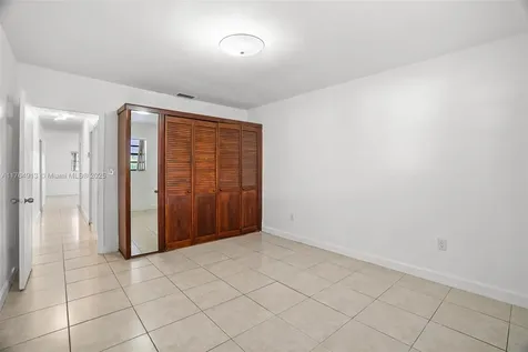 841 W 50th Street Hialeah FL 33012