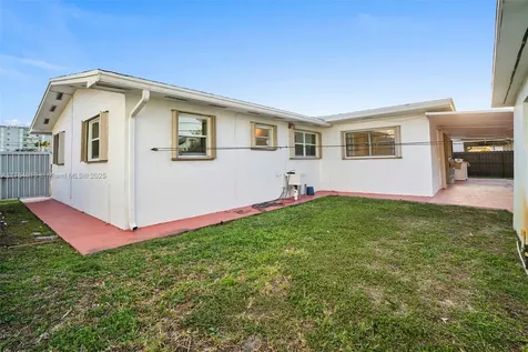 841 W 50th Street Hialeah FL 33012