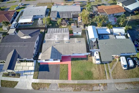 841 W 50th Street Hialeah FL 33012