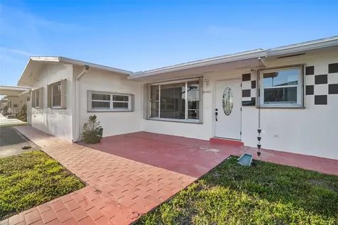 841 W 50th Street Hialeah FL 33012