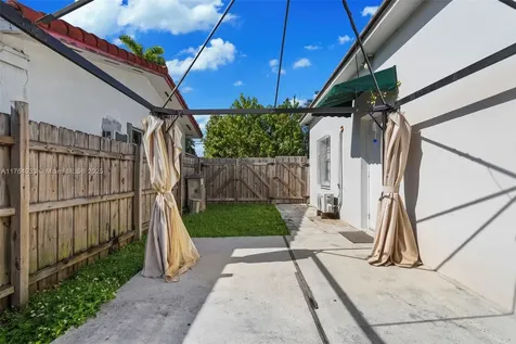 5810 SW 22nd Street Miami FL 33155