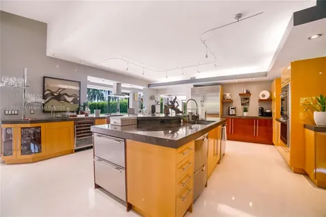 4242 SW 107th Way Davie FL 33328
