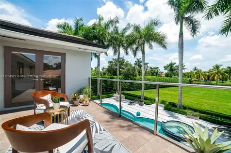 4242 SW 107th Way Davie FL 33328