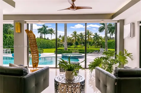 4242 SW 107th Way Davie FL 33328
