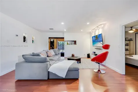 1820 NW 190th Terrace Miami Gardens FL 33056