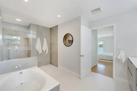 13575 SW 72nd Avenue Pinecrest FL 33156