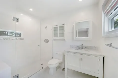 13575 SW 72nd Avenue Pinecrest FL 33156