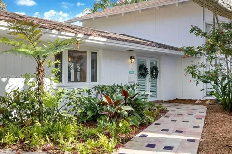 13575 SW 72nd Avenue Pinecrest FL 33156