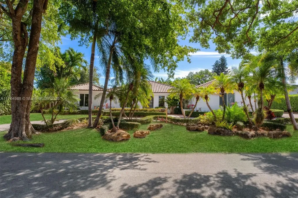 13271 SW 57th Court Pinecrest FL 33156