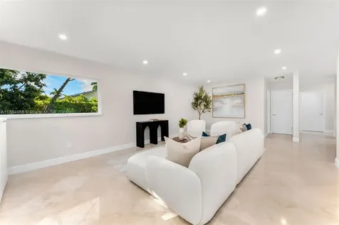 13271 SW 57th Court Pinecrest FL 33156