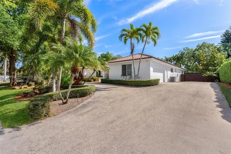 13271 SW 57th Court Pinecrest FL 33156