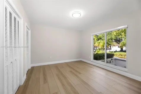 13271 SW 57th Court Pinecrest FL 33156
