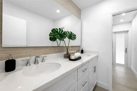 13271 SW 57th Court Pinecrest FL 33156