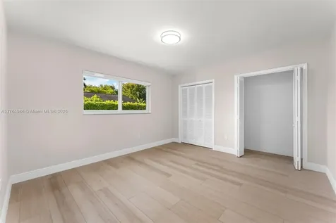 13271 SW 57th Court Pinecrest FL 33156