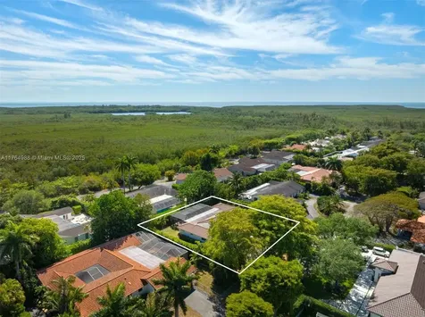 13271 SW 57th Court Pinecrest FL 33156