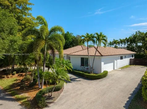 13271 SW 57th Court Pinecrest FL 33156