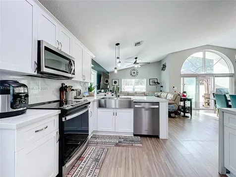 18230 NW 19th Street Pembroke Pines FL 33029