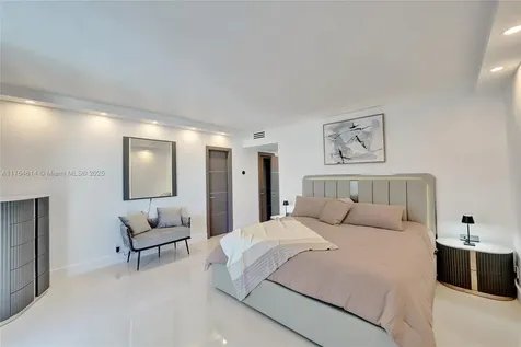 4001 S Ocean Drive Hollywood FL 33019