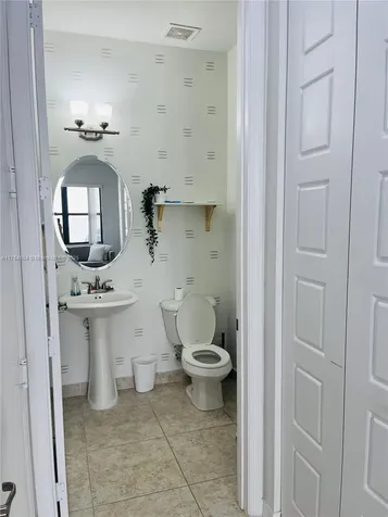 616 NE 193rd Street Miami FL 33179