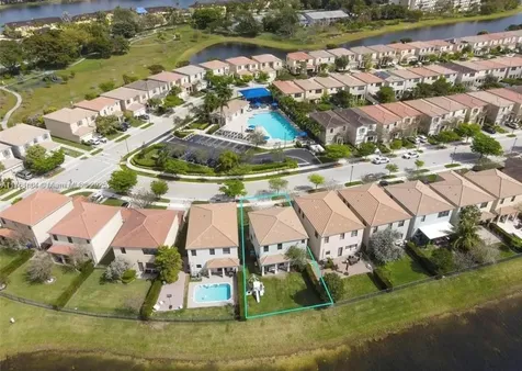 616 NE 193rd Street Miami FL 33179