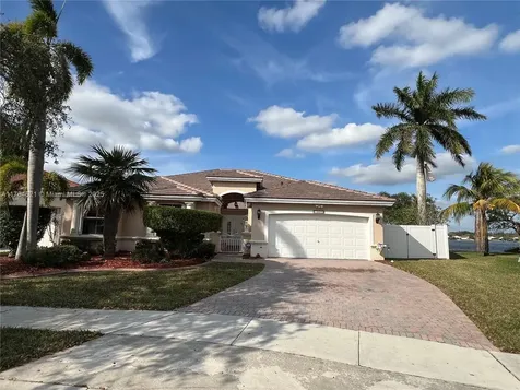 19423 NW 23rd Place Pembroke Pines FL 33029