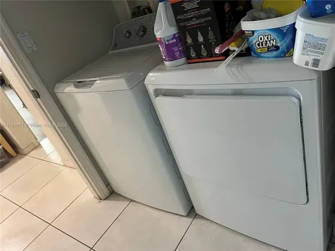 19423 NW 23rd Place Pembroke Pines FL 33029