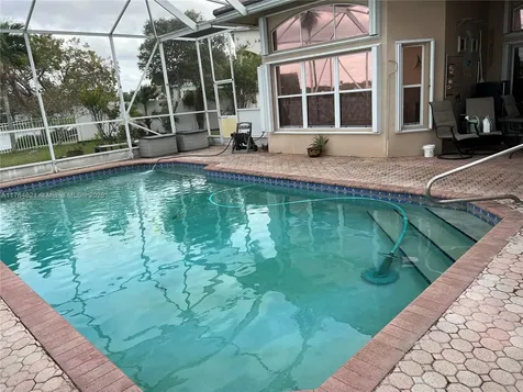 19423 NW 23rd Place Pembroke Pines FL 33029