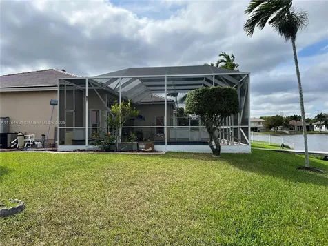 19423 NW 23rd Place Pembroke Pines FL 33029