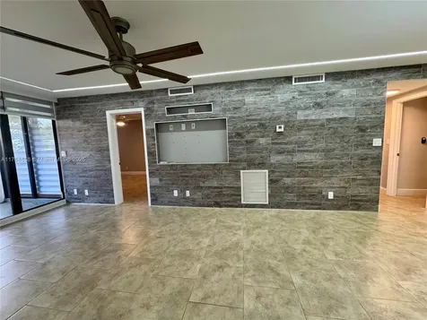 8437 Forest Hills Drive Coral Springs FL 33065