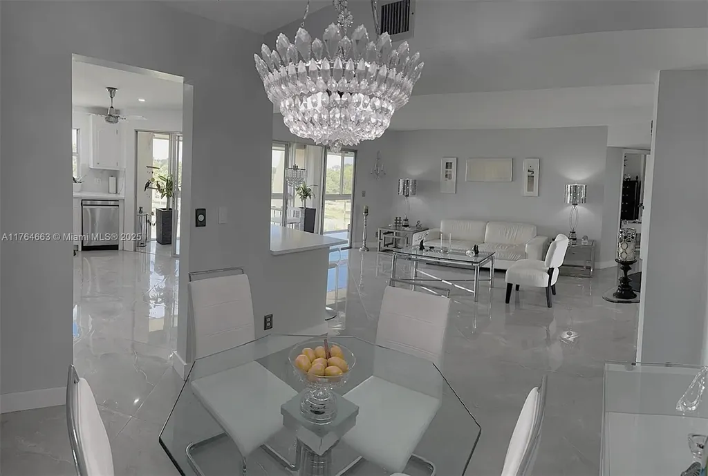 3836 Via Poinciana Lake Worth FL 33467