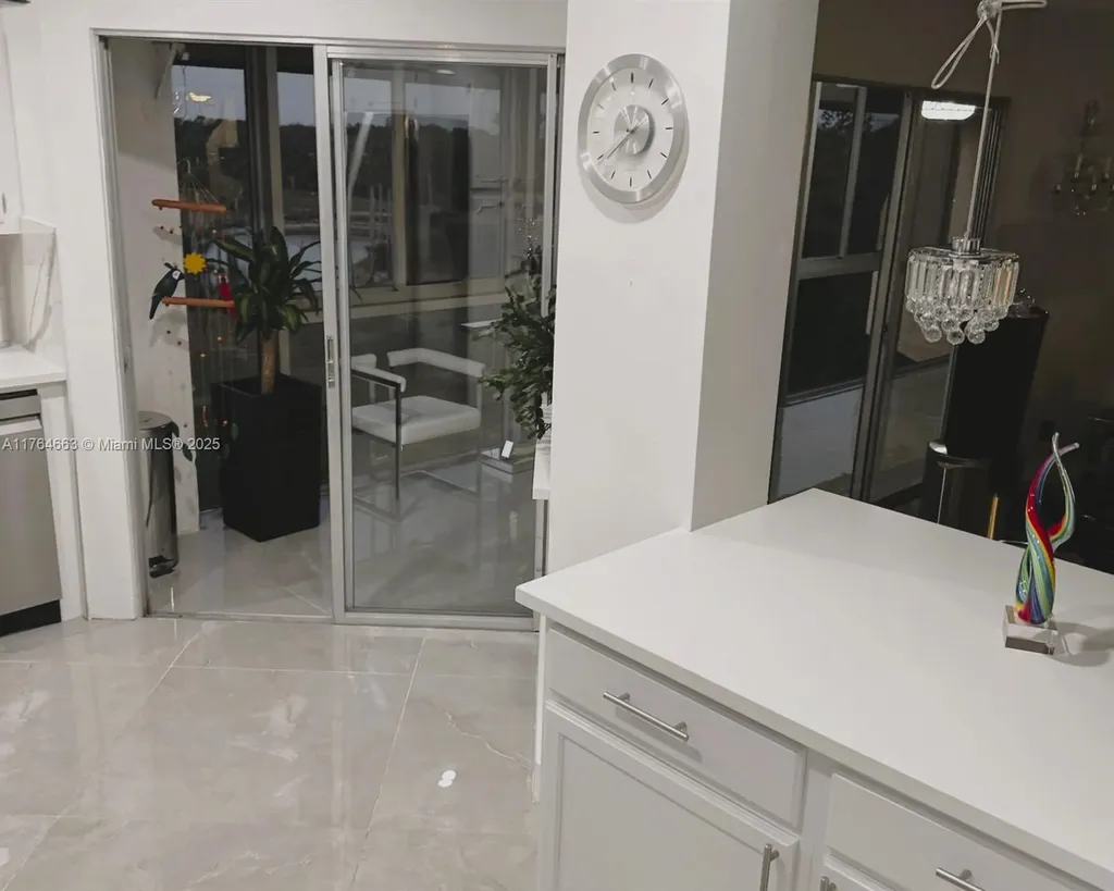 3836 Via Poinciana Lake Worth FL 33467