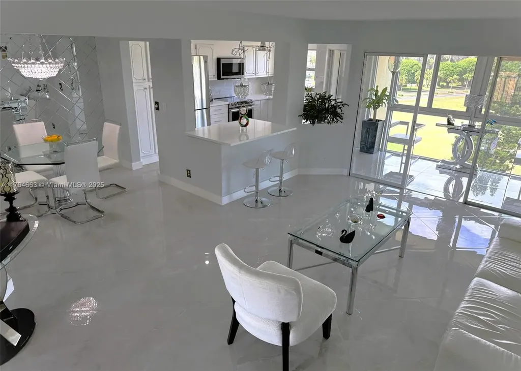 3836 Via Poinciana Lake Worth FL 33467