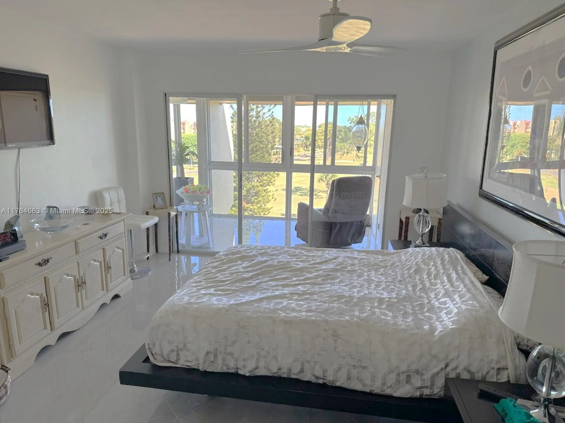 3836 Via Poinciana Lake Worth FL 33467
