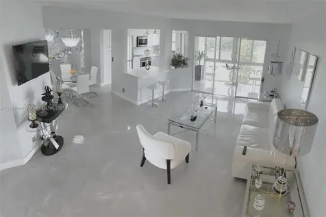 3836 Via Poinciana Lake Worth FL 33467