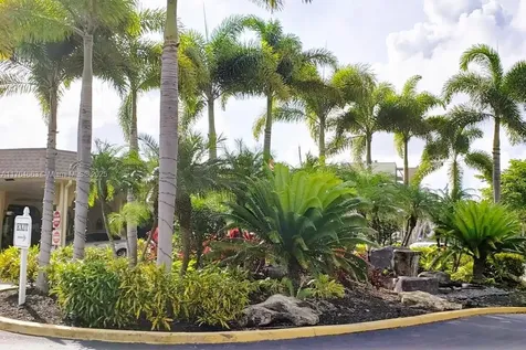 3836 Via Poinciana Lake Worth FL 33467