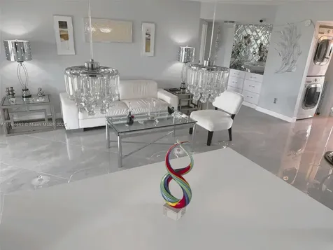 3836 Via Poinciana Lake Worth FL 33467
