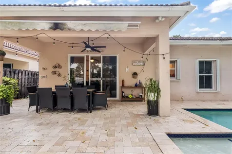 13936 S Cypress Cove Circle Davie FL 33325