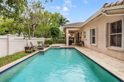 13936 S Cypress Cove Circle Davie FL 33325