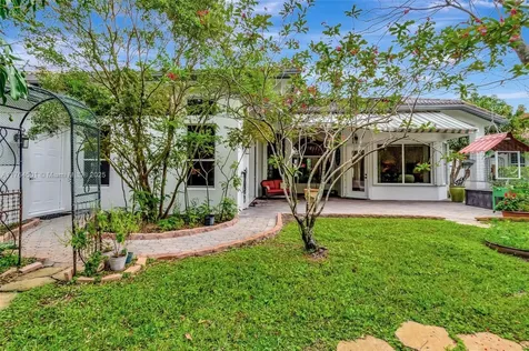 10234 Oak Meadow Lane Lake Worth FL 33449