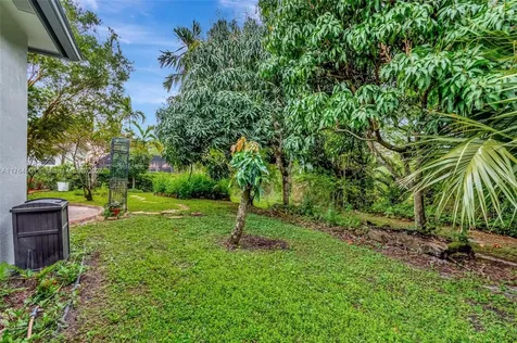 10234 Oak Meadow Lane Lake Worth FL 33449