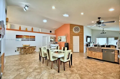 260 Cheshire Way Davenport FL 33897