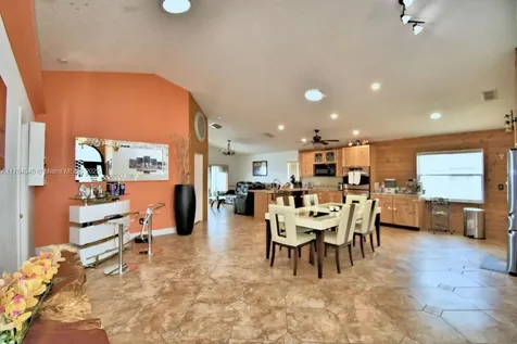 260 Cheshire Way Davenport FL 33897