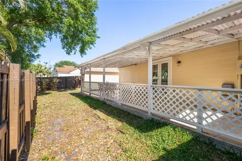 8451 SW 10th Court Pembroke Pines FL 33025