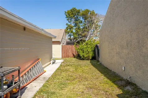 8451 SW 10th Court Pembroke Pines FL 33025
