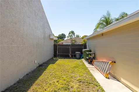 8451 SW 10th Court Pembroke Pines FL 33025
