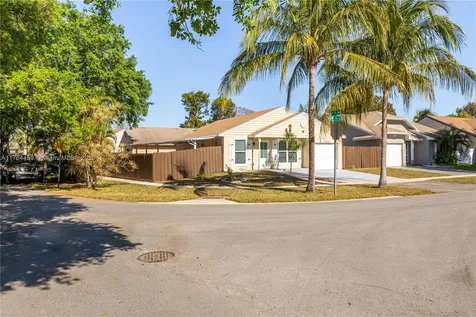 8451 SW 10th Court Pembroke Pines FL 33025